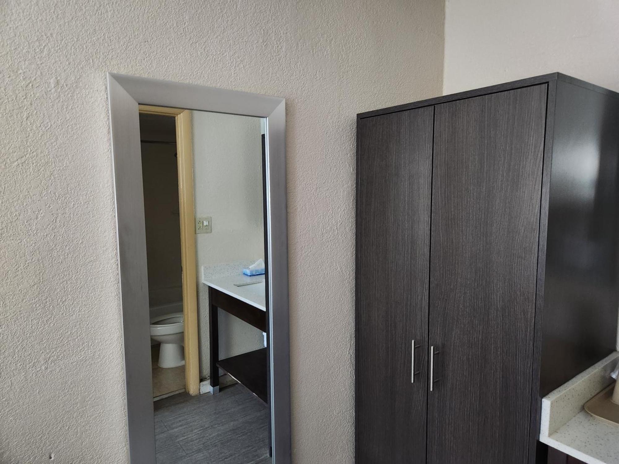 Days Inn By Wyndham Charlotte Northlake Eksteriør billede
